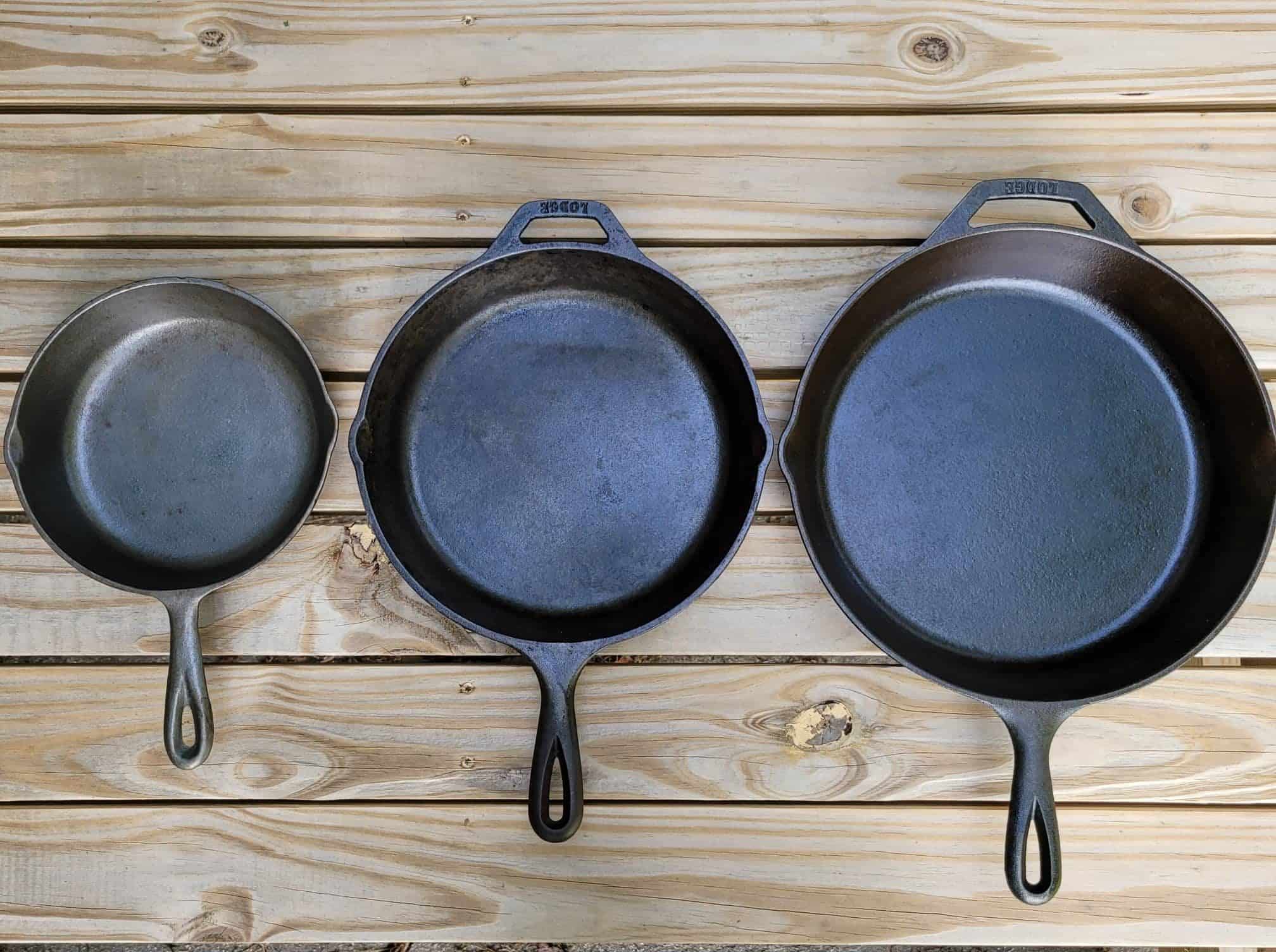 Cast Co - KNOW YOUR PAN: What's the difference between unseasoned and seasoned  cast-iron skillet? ✓ When you cook food in an unseasoned cast-iron skillet,  it will stick to the surface. The