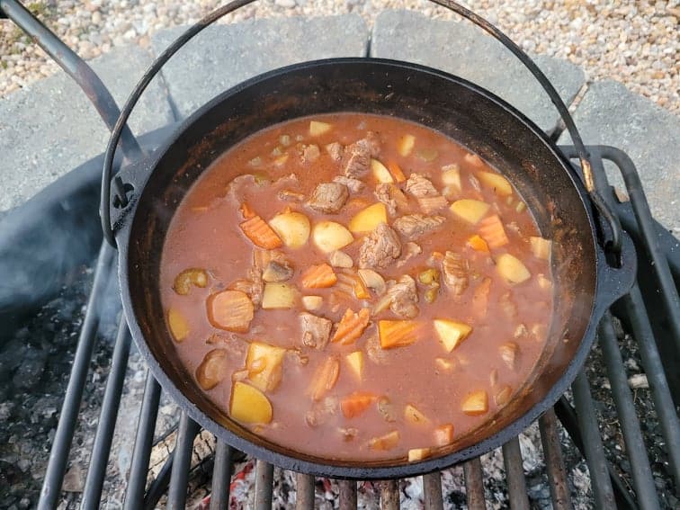 campfire dutch oven beef stew 